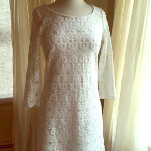 Laundry by Shelli Segal lace appliqué dress